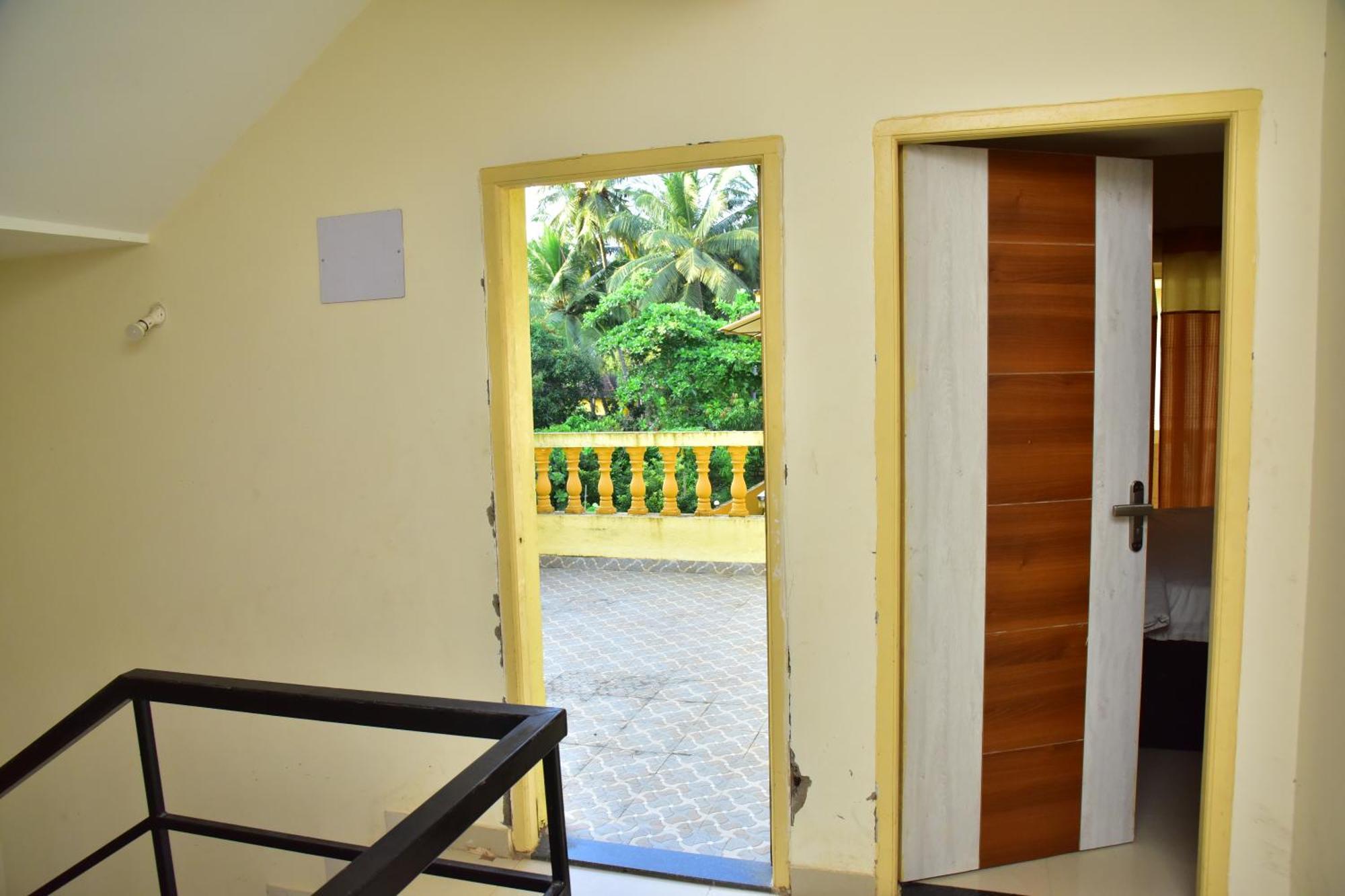 Field Stone -3 Bhk Duplex Villa Talaulim